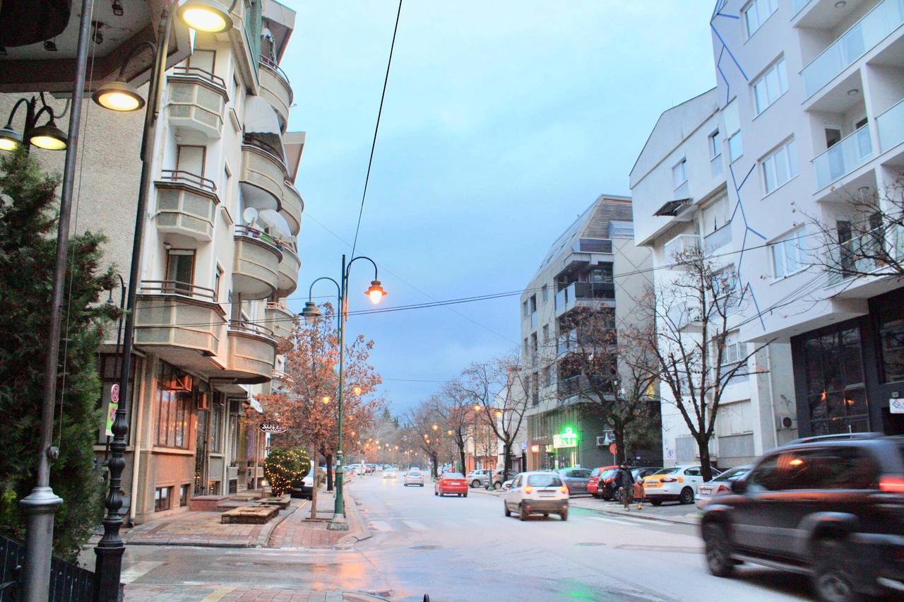 Regina'S Apartments Скопье Экстерьер фото